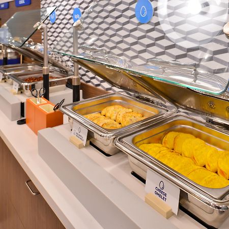 Holiday Inn Express & Suites Toledo West By Ihg Eksteriør billede