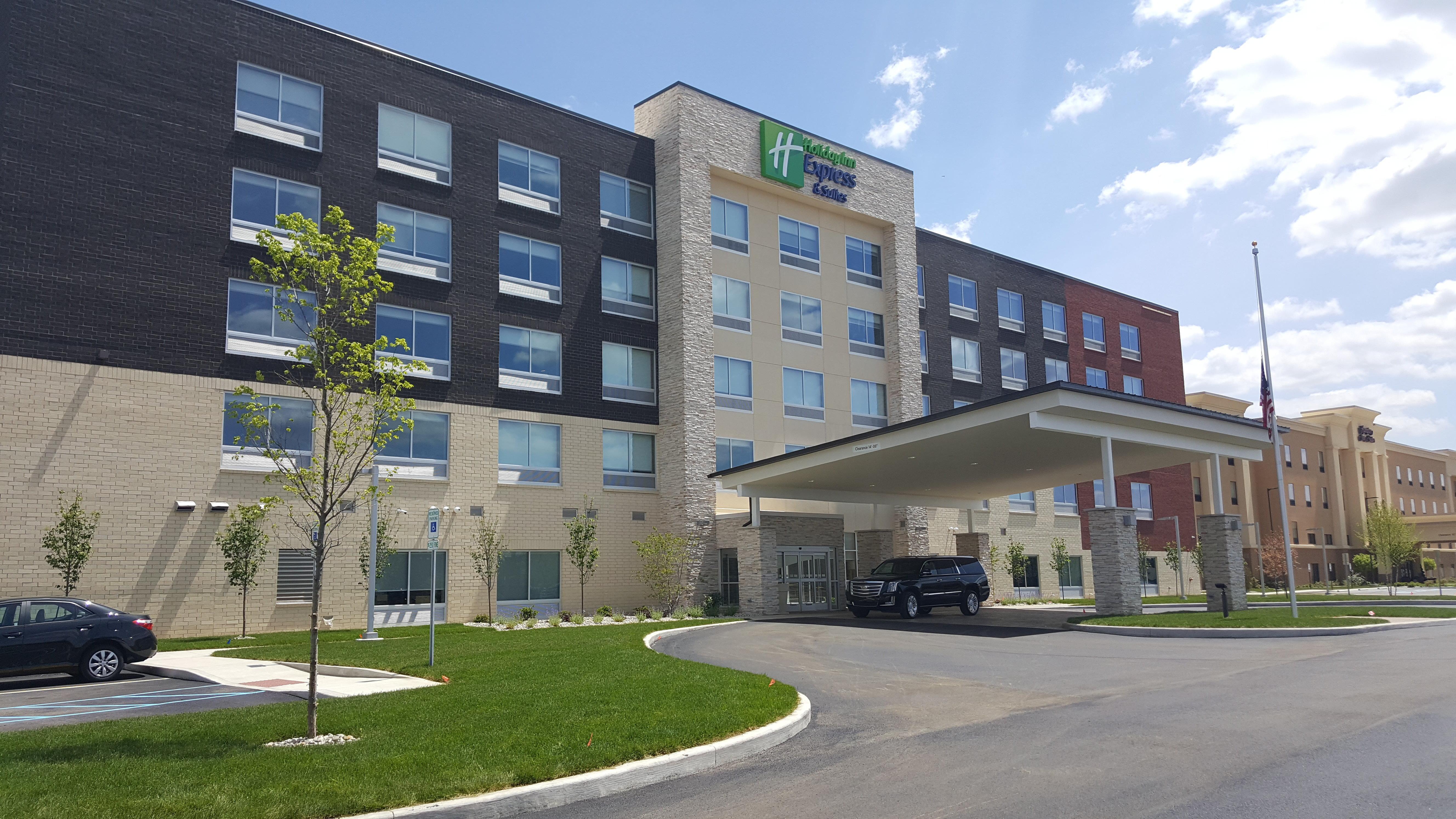 Holiday Inn Express & Suites Toledo West By Ihg Eksteriør billede