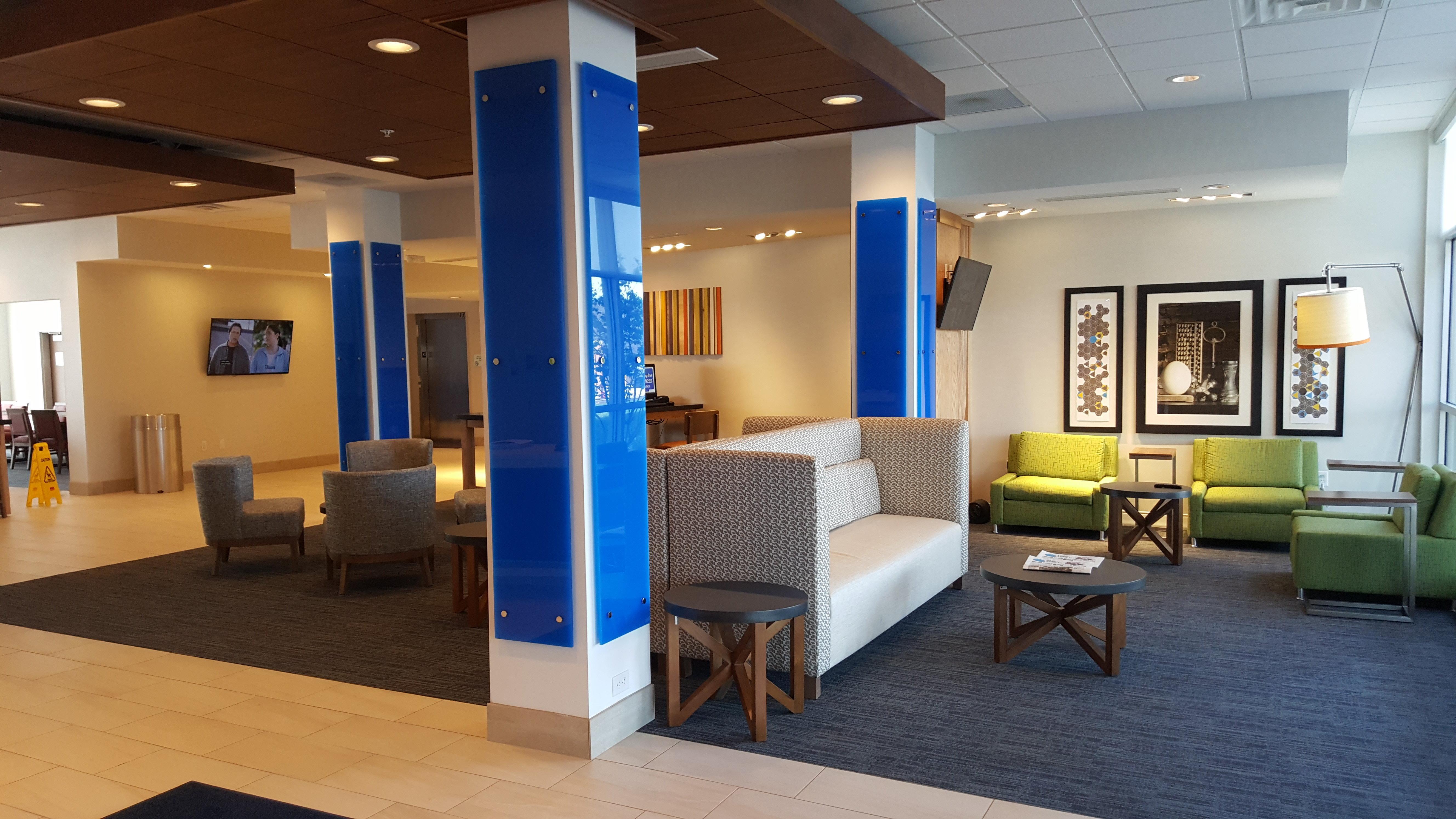 Holiday Inn Express & Suites Toledo West By Ihg Eksteriør billede