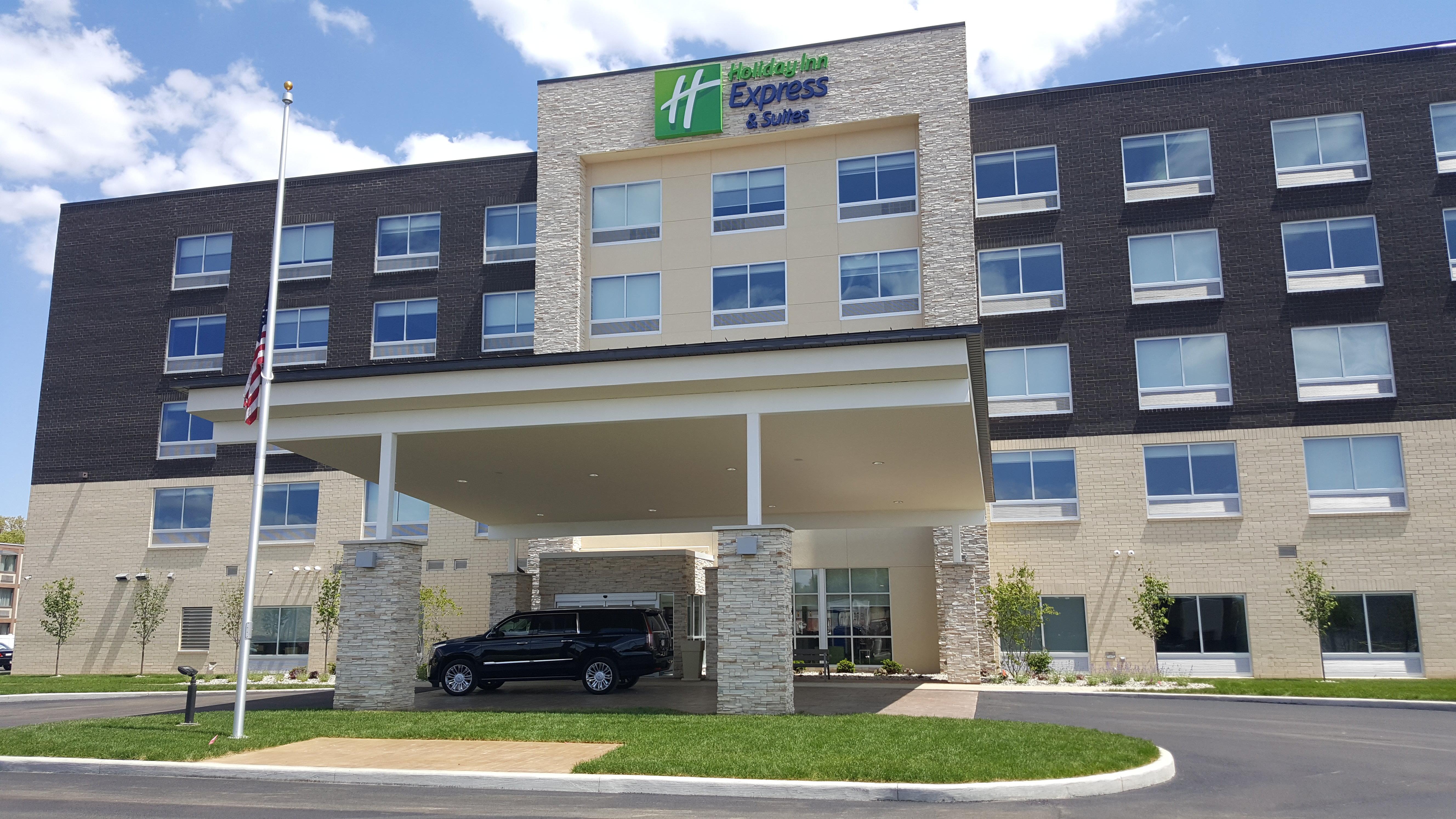 Holiday Inn Express & Suites Toledo West By Ihg Eksteriør billede