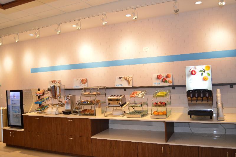 Holiday Inn Express & Suites Toledo West By Ihg Eksteriør billede